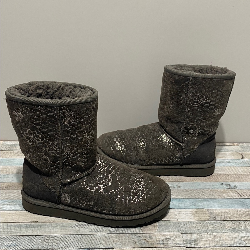 Ugg Classic Short Kimono Boots